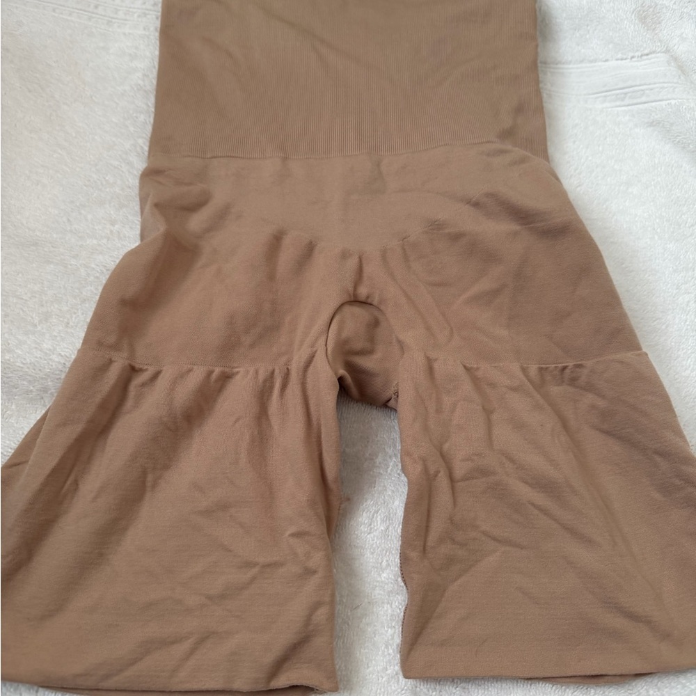 ASSETS by SPANX Women's High-Waist Mid-Thigh Shapewear size XL